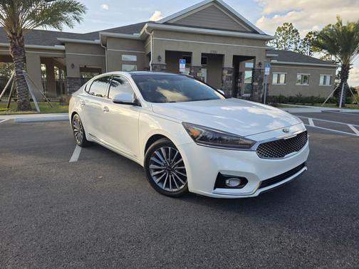 2017 Kia Cadenza Premium