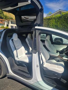 White 2023 Tesla Model X Base