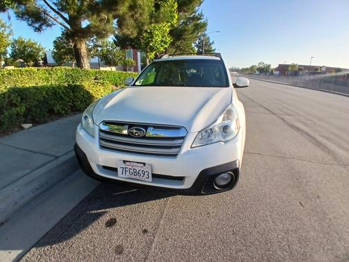 2014 Subaru Outback 2.5i Premium