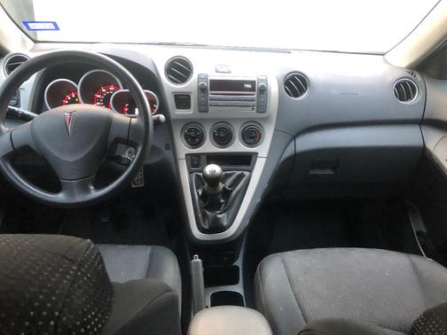 Black 2009 Pontiac Vibe Base