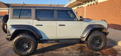 2023 Ford Bronco Raptor Advanced