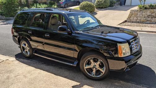 2003 Cadillac Escalade Base