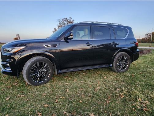 2024 INFINITI QX80 SENSORY AWD