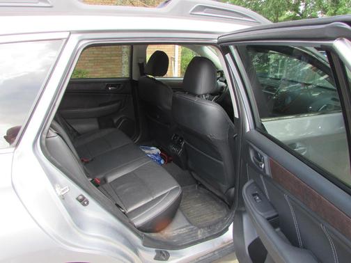 Silver 2019 Subaru Outback 3.6R Limited