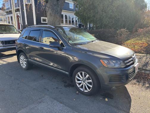 2012 Volkswagen Touareg TDI Sport