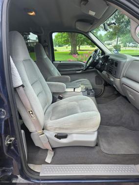 Blue 2001 Ford F-350 XLT Crew Cab Super Duty DRW