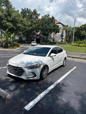 White 2017 Hyundai ELANTRA SE