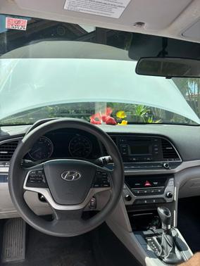 White 2017 Hyundai ELANTRA SE