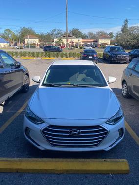 White 2017 Hyundai ELANTRA SE