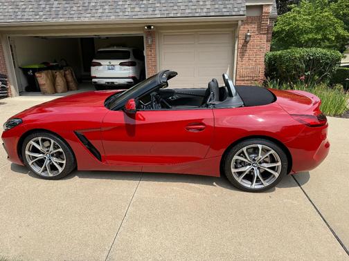 Red 2022 BMW Z4 sDrive30i