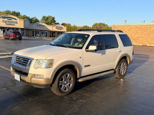 White 2008 Ford Explorer Eddie Bauer
