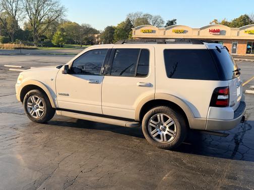 White 2008 Ford Explorer Eddie Bauer