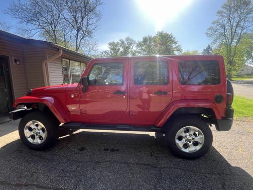 2013 Jeep Wrangler Unlimited Sahara