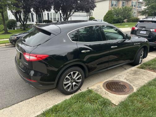 2018 Maserati Levante Base