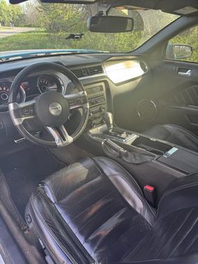 2014 Ford Mustang V6