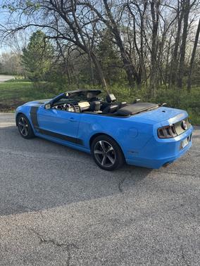 2014 Ford Mustang V6