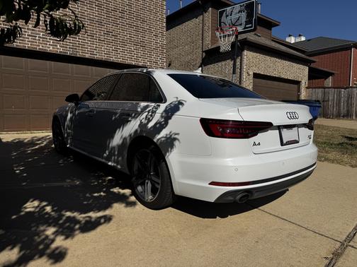 2018 Audi A4 2.0T ultra Premium