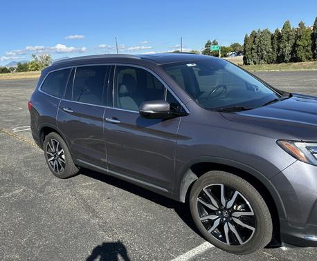 2022 Honda Pilot Touring 8-Passenger