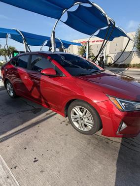 Red 2020 Hyundai ELANTRA SEL