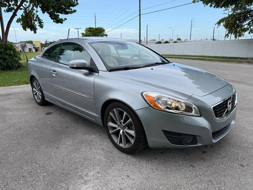 Silver 2011 Volvo C70 T5