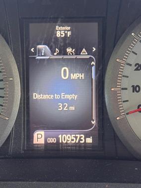 Black 2019 Toyota Sienna SE