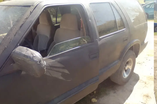 Black 2002 Chevrolet Blazer LS