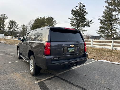 2017 Chevrolet Suburban LS