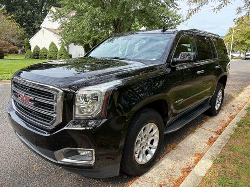 Black 2019 GMC Yukon SLT