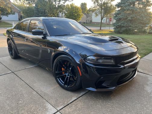 Black 2020 Dodge Charger SRT Hellcat
