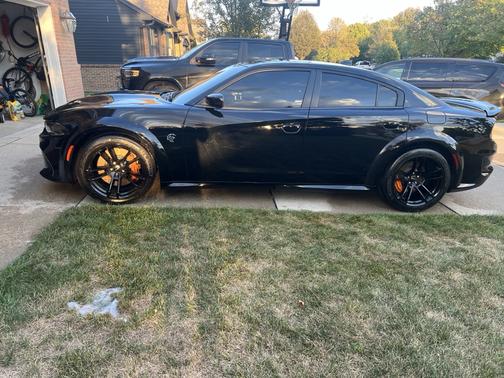Black 2020 Dodge Charger SRT Hellcat