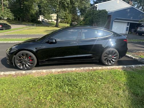 2023 Tesla Model 3 Performance