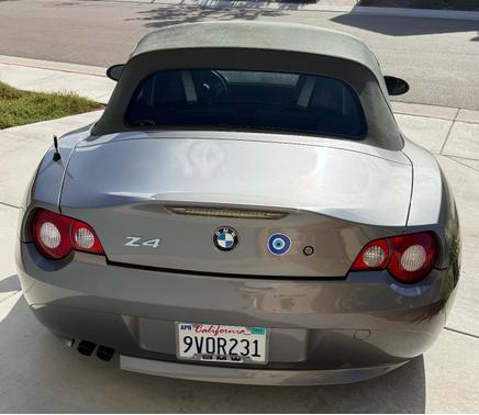 Gray 2005 BMW Z4 2.5i Roadster