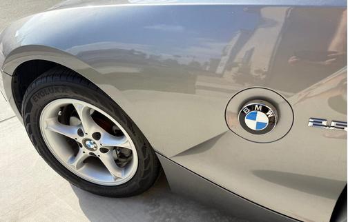 Gray 2005 BMW Z4 2.5i Roadster