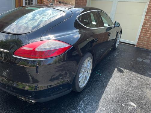 2010 Porsche Panamera Panamera S