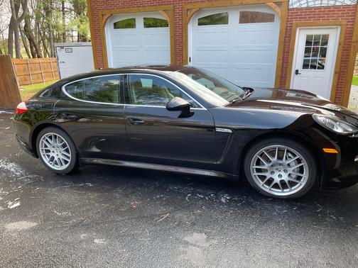 2010 Porsche Panamera Panamera S