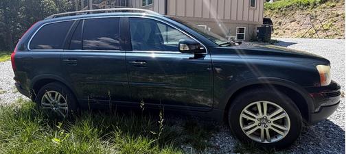 Green 2009 Volvo XC90 3.2