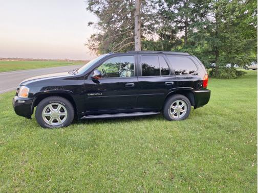 2005 GMC Envoy Denali