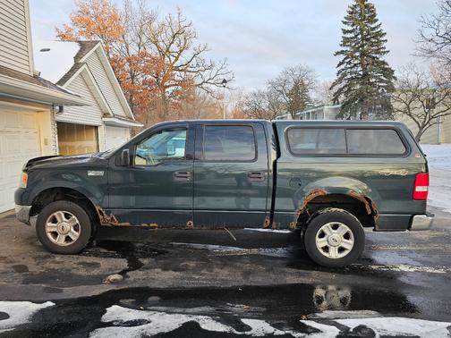 2004 Ford F-150 XLT SuperCrew