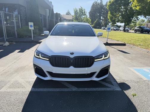White 2021 BMW M550 i xDrive