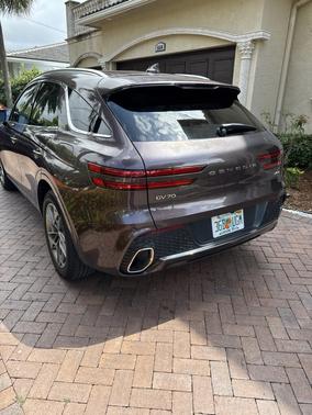 Purple 2022 Genesis GV70 2.5T