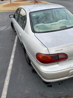 2004 Chevrolet Classic Base