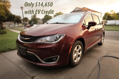 2018 Chrysler Pacifica Hybrid Touring L
