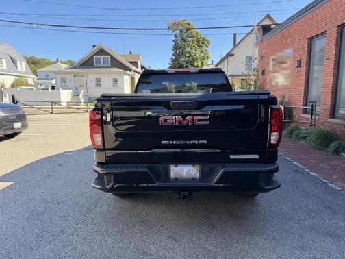 Black 2022 GMC Sierra 1500 Elevation