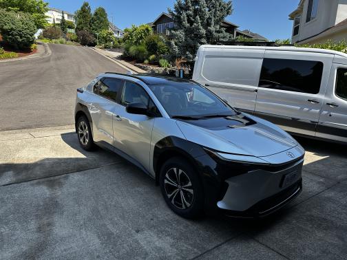 2024 Toyota bZ4X XLE