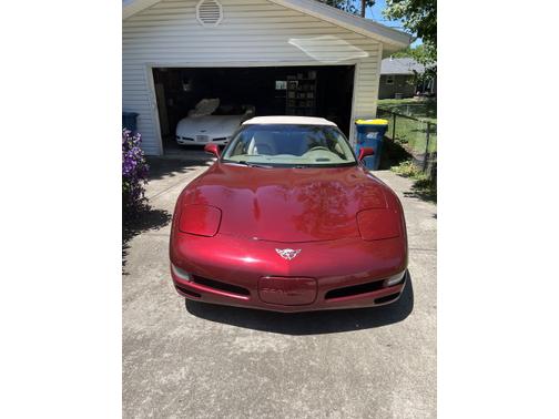 2003 Chevrolet Corvette Base