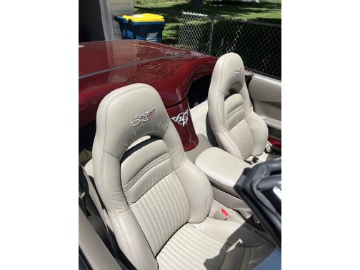 2003 Chevrolet Corvette Base