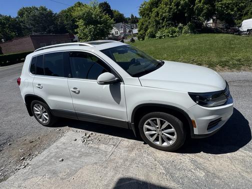 White 2017 Volkswagen Tiguan 2.0T Wolfsburg Edition