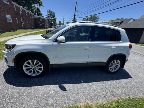 White 2017 Volkswagen Tiguan 2.0T Wolfsburg Edition