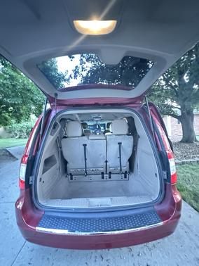 Red 2015 Chrysler Town & Country Touring