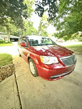 Red 2015 Chrysler Town & Country Touring